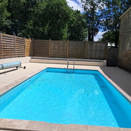 La Laujere Ivie - Gite & Piscine Privative Saint-Hilaire-du-Bois  Eksteriør billede