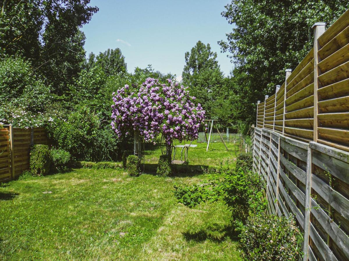 La Laujere Ivie - Gite & Piscine Privative Saint-Hilaire-du-Bois  Eksteriør billede