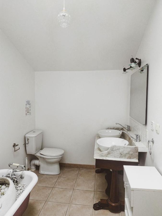 La Laujere Ivie - Gite & Piscine Privative Saint-Hilaire-du-Bois  Eksteriør billede