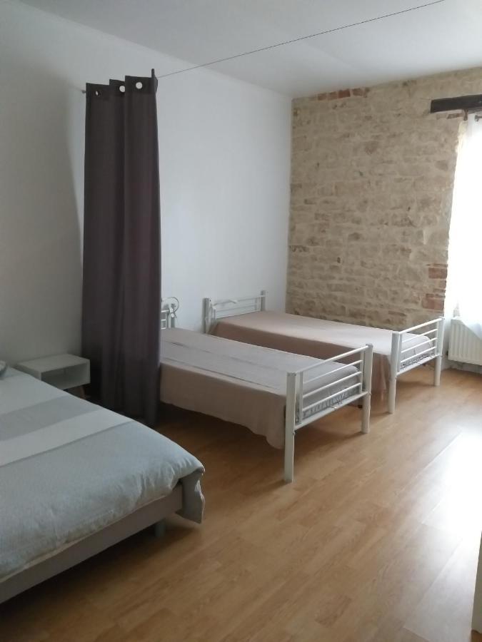 La Laujere Ivie - Gite & Piscine Privative Saint-Hilaire-du-Bois  Eksteriør billede