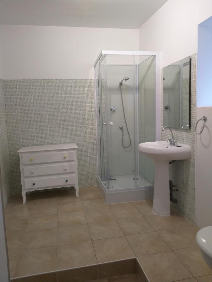 La Laujere Ivie - Gite & Piscine Privative Saint-Hilaire-du-Bois  Eksteriør billede